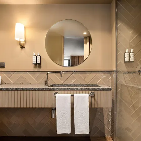 Exe Essenzia Hotel